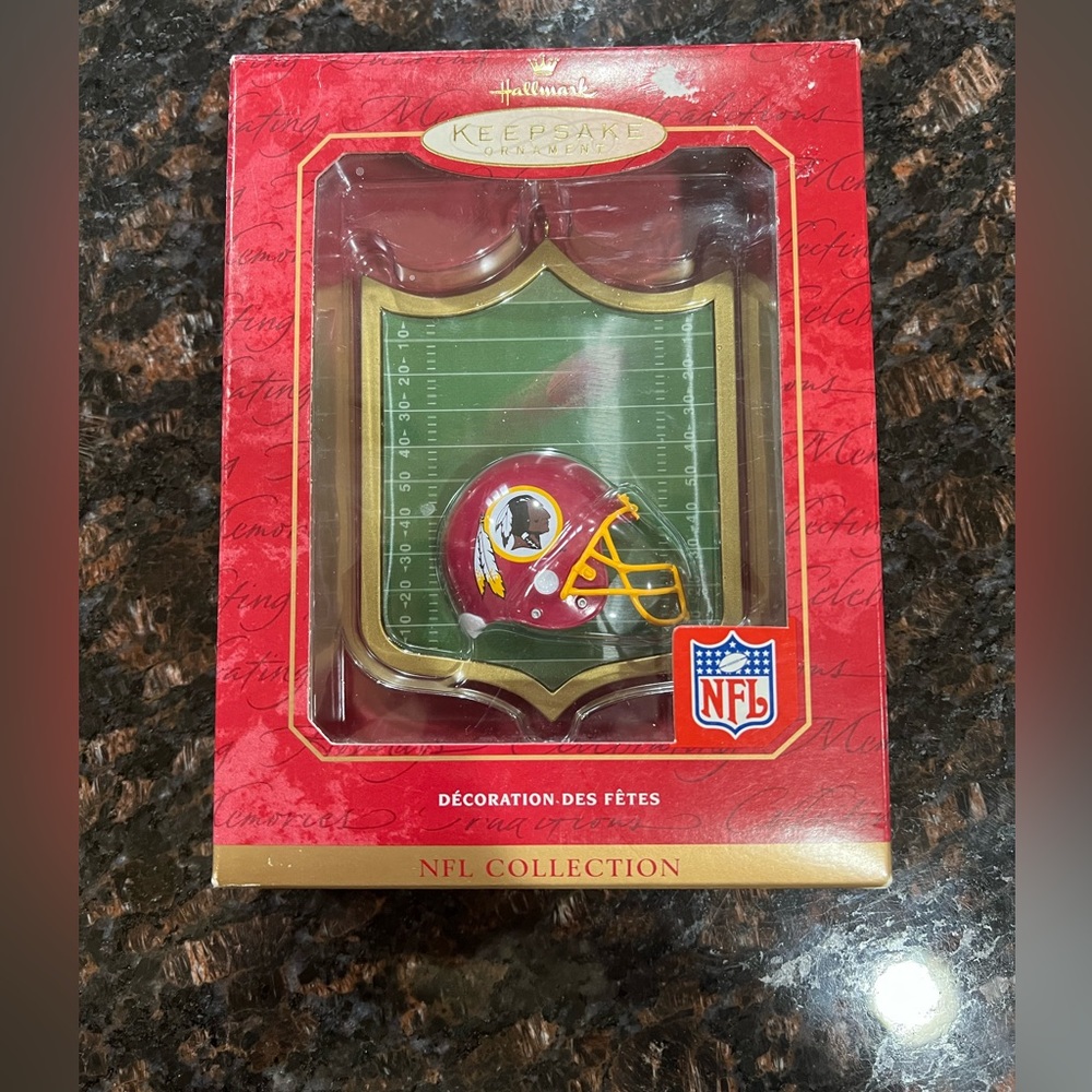 Hallmark Washington Redskins 2001 Christmas Ornament